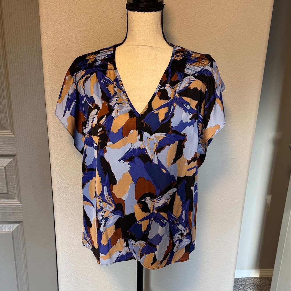Nine West Abstract Floral V-Neck Blouse in Blue, Tan & Black